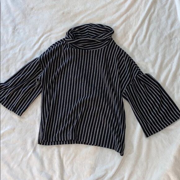 W5 Black and Tan Striped Boxy Fit Turtleneck | Sz S - Picture 2 of 5